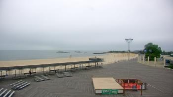 Weather camera view of Ocean Beach Park.
